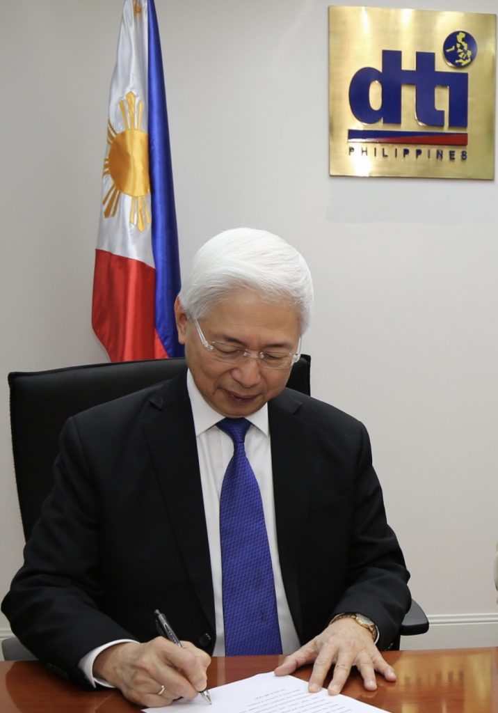 [Reposted from DTI] DTI Secretary Pascual Signs the Implementing Rules and Regulations of the Philippine Creative Industries Development Act